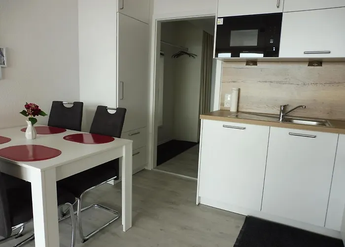 Komfortable Und In *
